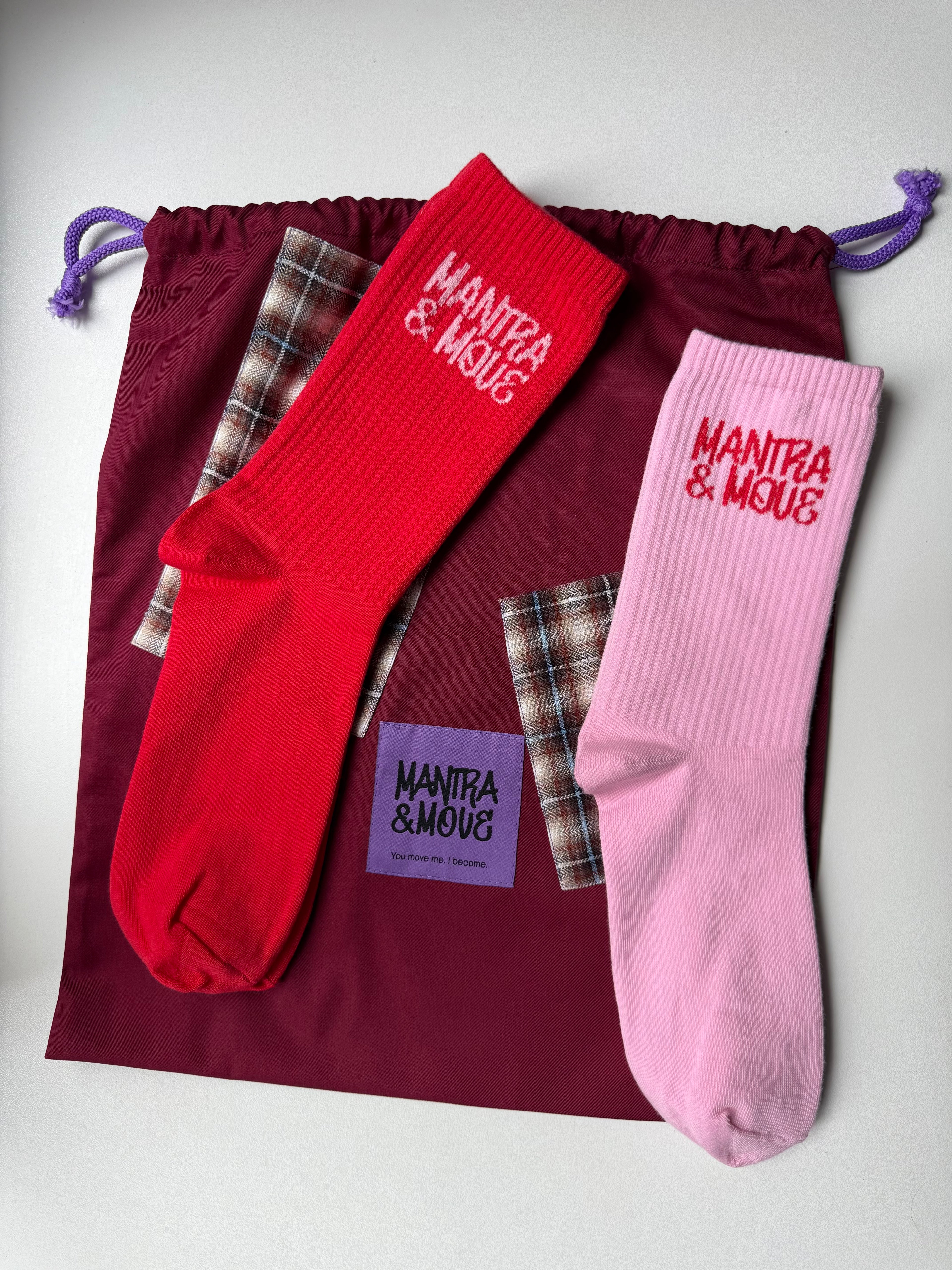 MANTRA & MOVE SOCKS - SET OF 2