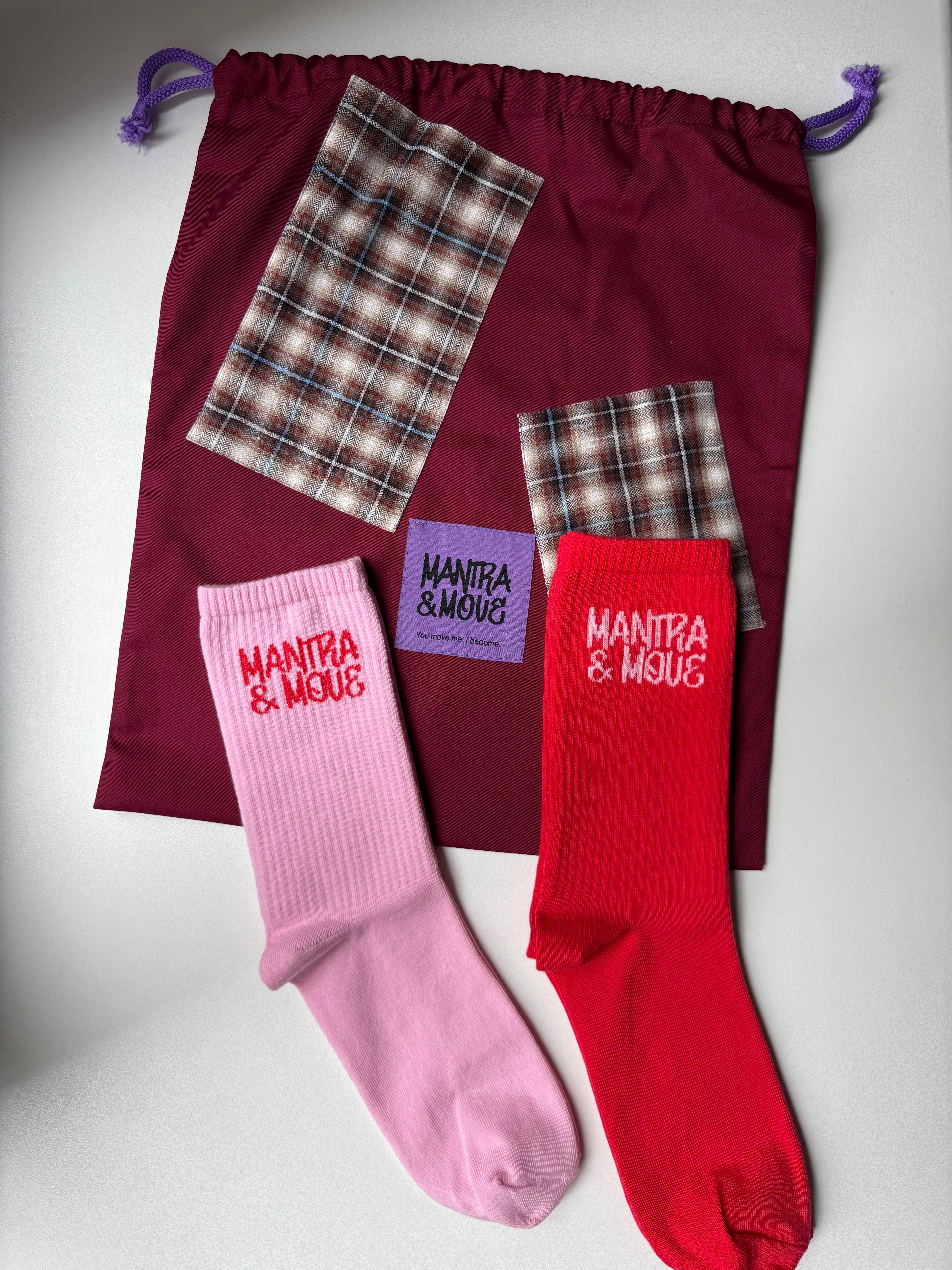 MANTRA & MOVE SOCKS - SET OF 2